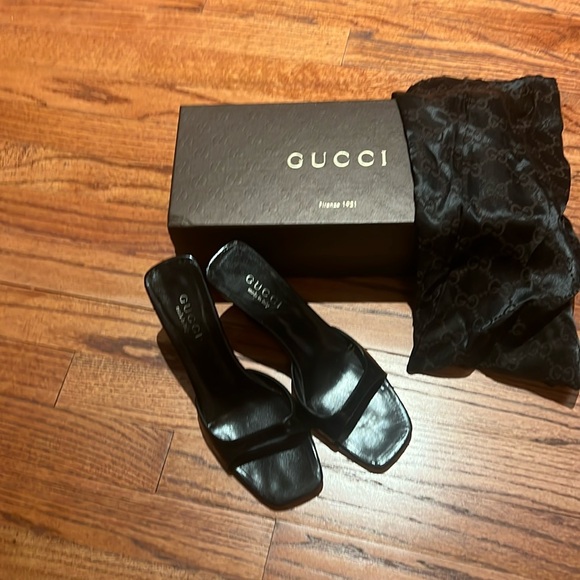 Gucci slides 3 1/2” apex heel height - Picture 1 of 6